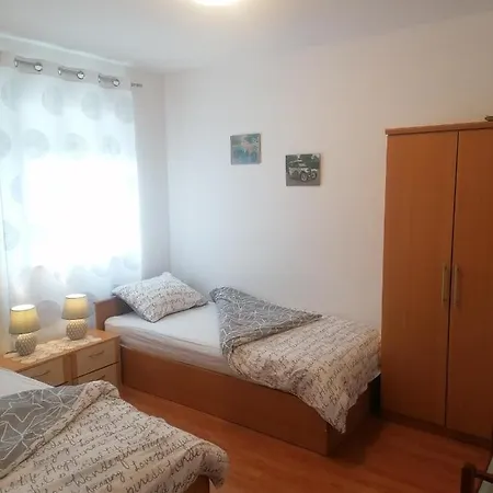 Marlen Apartment *