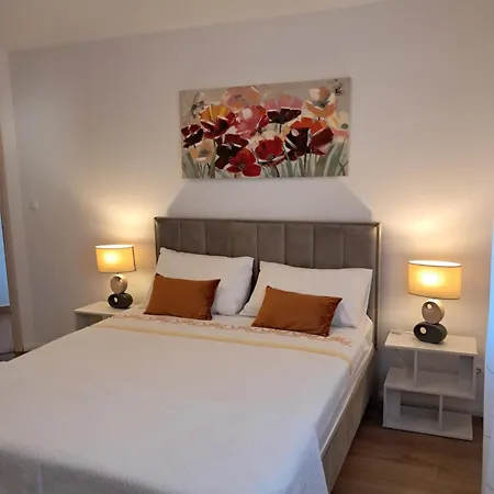Marlen Apartment *
